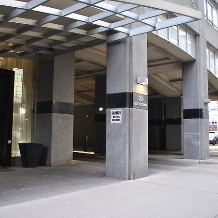 Livingsuites Toronto - 20 Blue Jays Way Εξωτερικό φωτογραφία